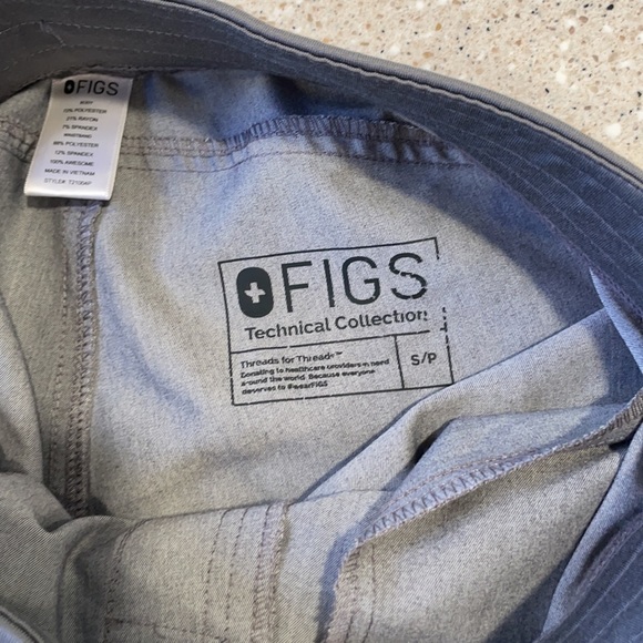 figs-cargo pants open bottom-womens - Picture 2 of 2